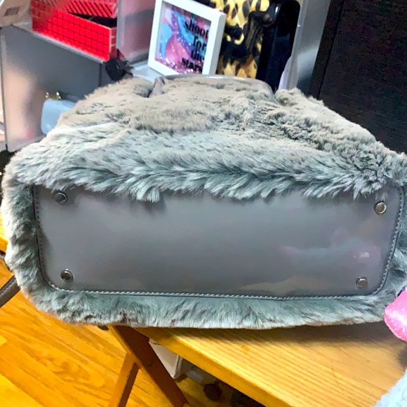 Kate Spade 2 way Bag - Picture 4 of 5